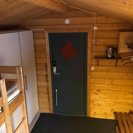 Timber Cottages With Jacuzzi And Sauna Near Lake Vaenern كارلستاد المظهر الخارجي الصورة