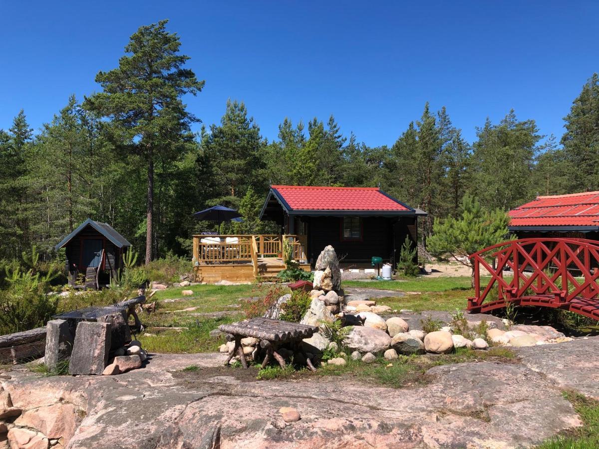 Timber Cottages With Jacuzzi And Sauna Near Lake Vaenern كارلستاد المظهر الخارجي الصورة