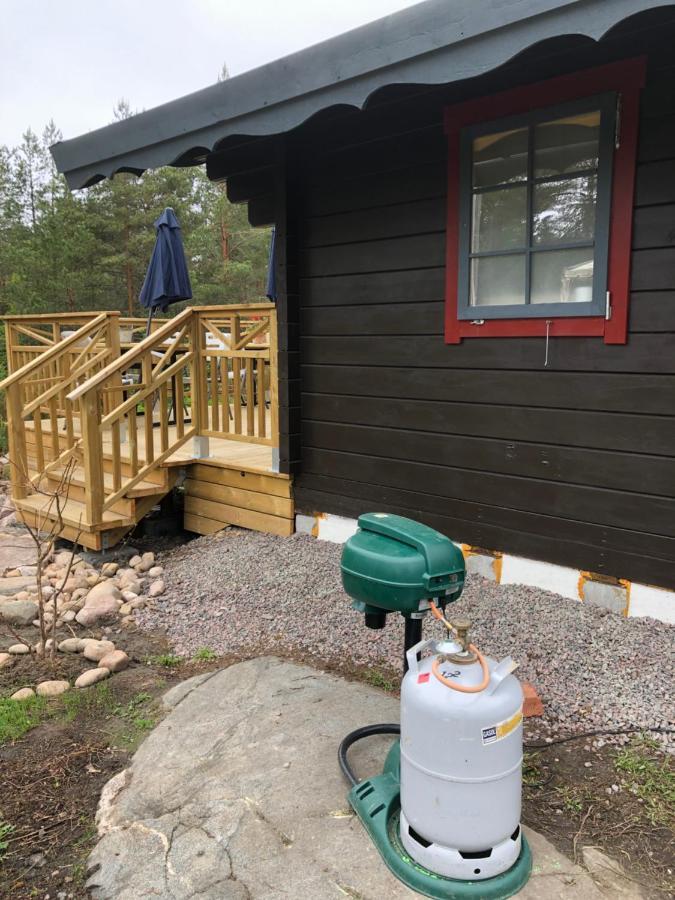 Timber Cottages With Jacuzzi And Sauna Near Lake Vaenern كارلستاد المظهر الخارجي الصورة