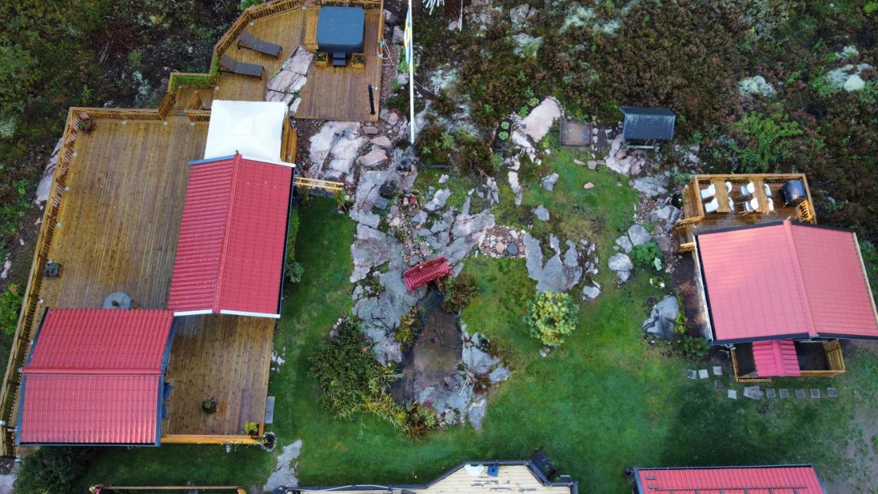 Timber Cottages With Jacuzzi And Sauna Near Lake Vaenern كارلستاد المظهر الخارجي الصورة