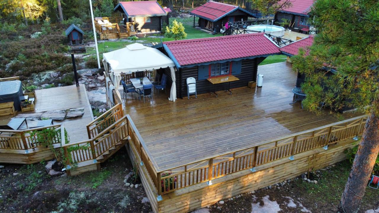Timber Cottages With Jacuzzi And Sauna Near Lake Vaenern كارلستاد المظهر الخارجي الصورة