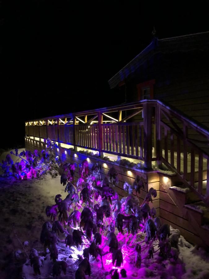 Timber Cottages With Jacuzzi And Sauna Near Lake Vaenern كارلستاد المظهر الخارجي الصورة