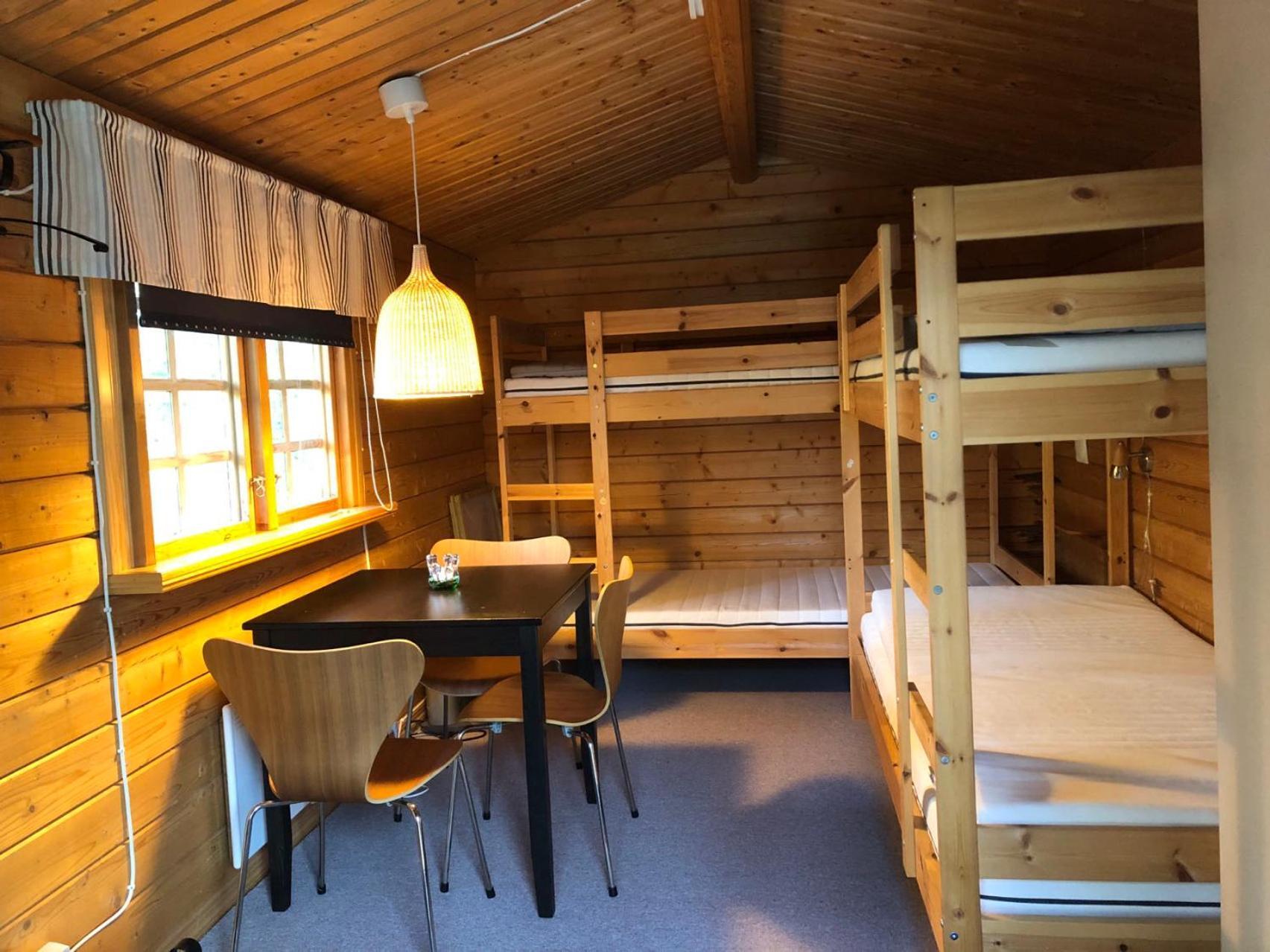 Timber Cottages With Jacuzzi And Sauna Near Lake Vaenern كارلستاد المظهر الخارجي الصورة