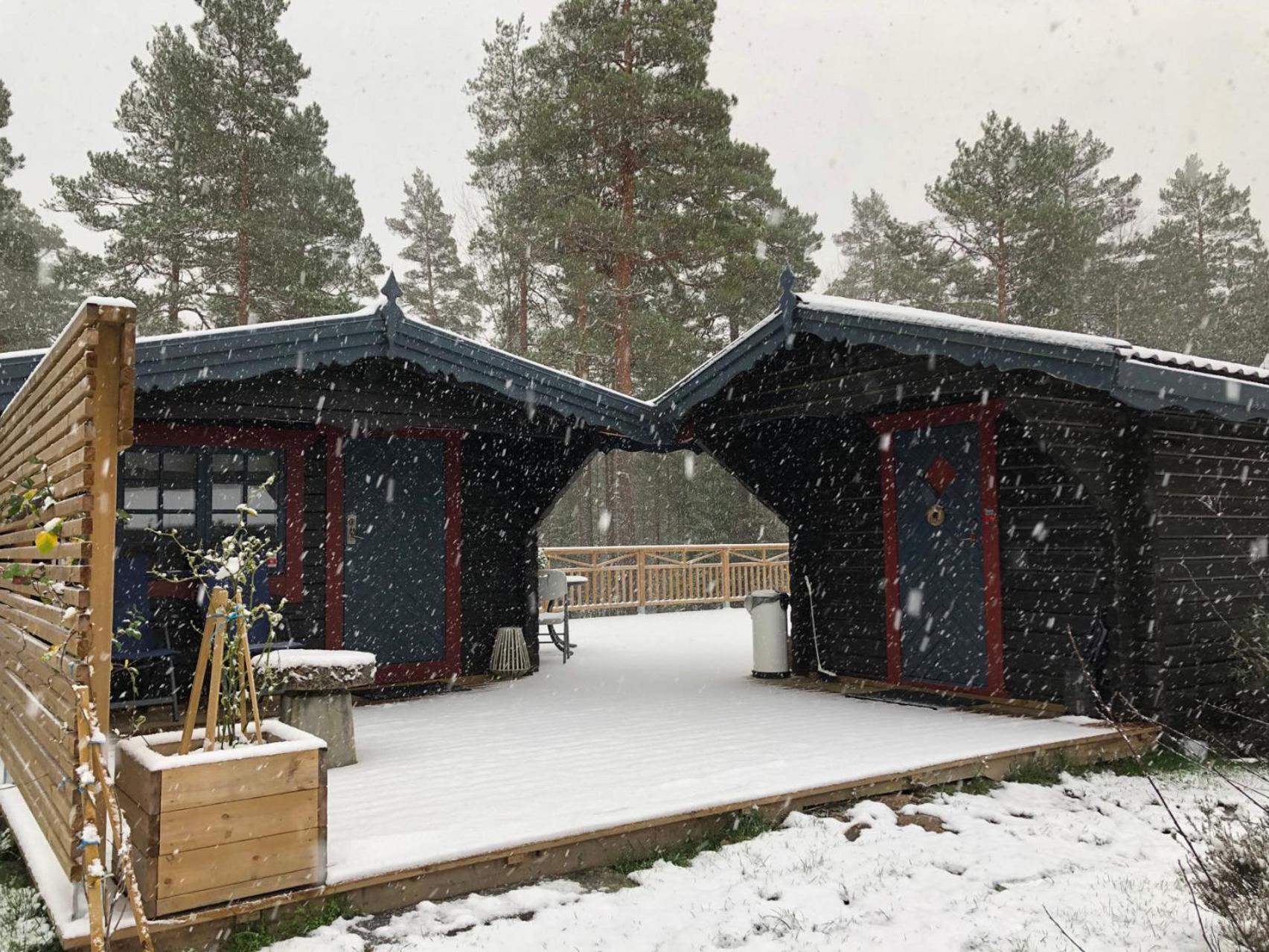 Timber Cottages With Jacuzzi And Sauna Near Lake Vaenern كارلستاد المظهر الخارجي الصورة